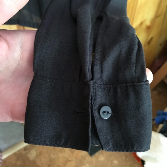 H&M V-Neck Gray Long Sleeve Blouse with Neck Tie - Picture 4 of 4